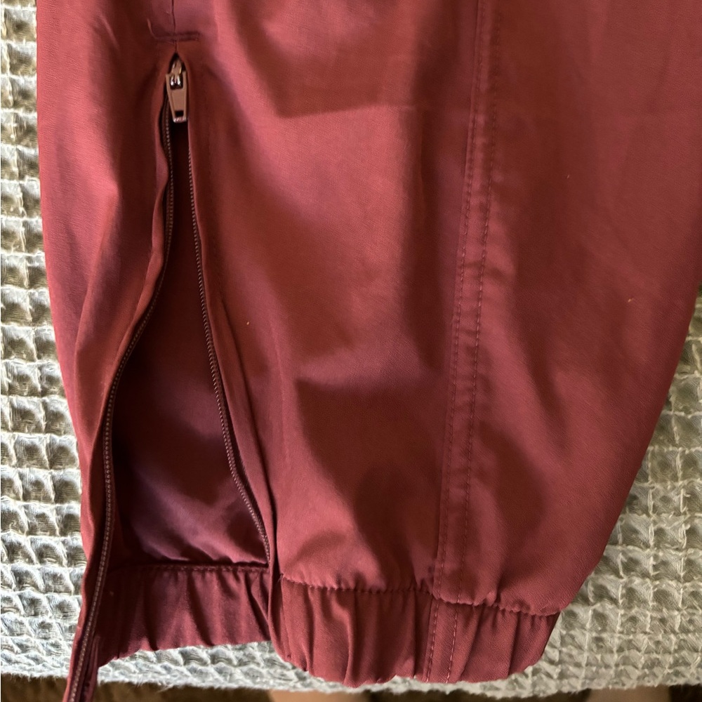 Old Navy Maroon athletic pants, size xl - Picture 4 of 6